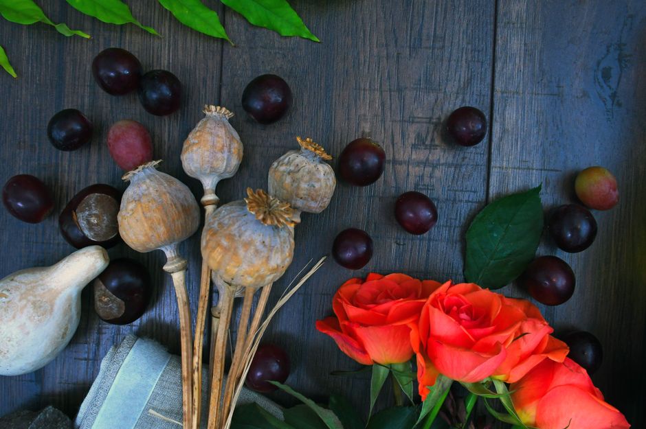 Vrolijke klaprooskrans voor herfstdeurdecoratie. Vrolijke klaprooskrans voor herfstdeurdecoratie.